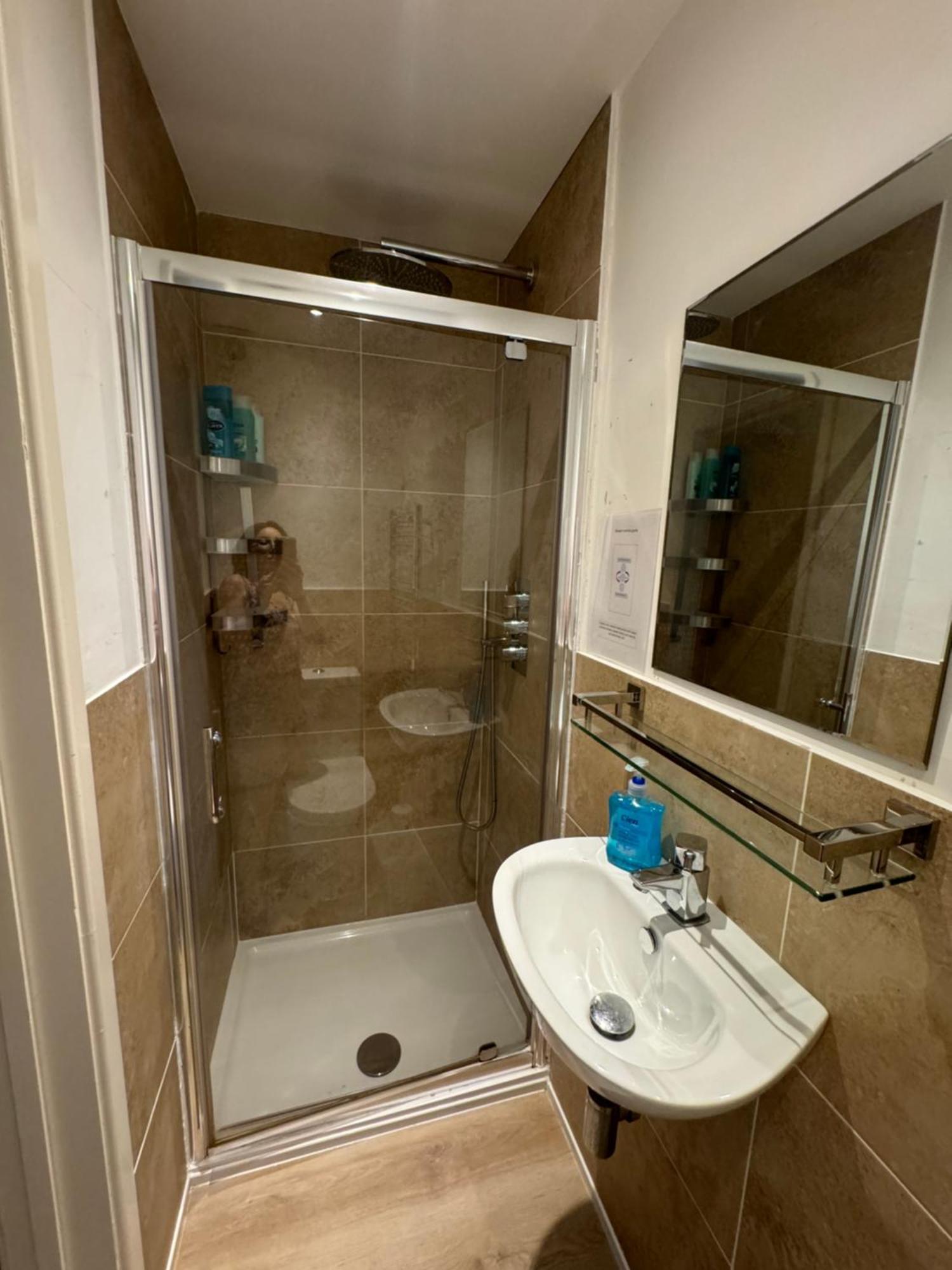 Studio-1-Staines/Heathrow/London-Own Entrance 외부 사진